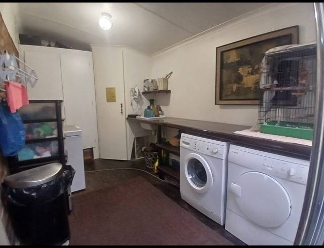 3 BEDROOM HOUSE FOR SALE IN ELSBURG